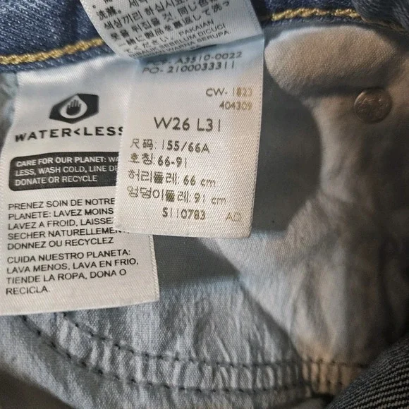 Levi's Women's Mid-Rise '94 Baggy Wide Leg Jeans - Take Chances 28x29 Distressed - Picture 9 of 9